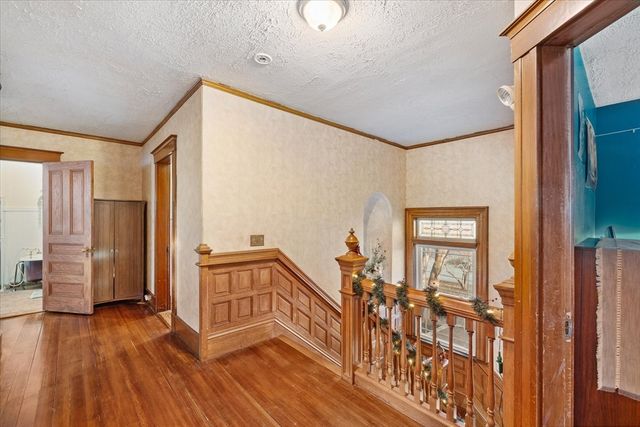 53 Grove St, Winchendon, MA 01475