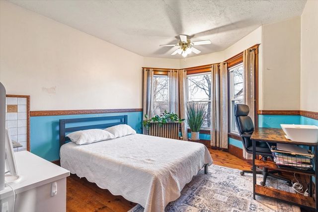 53 Grove St, Winchendon, MA 01475