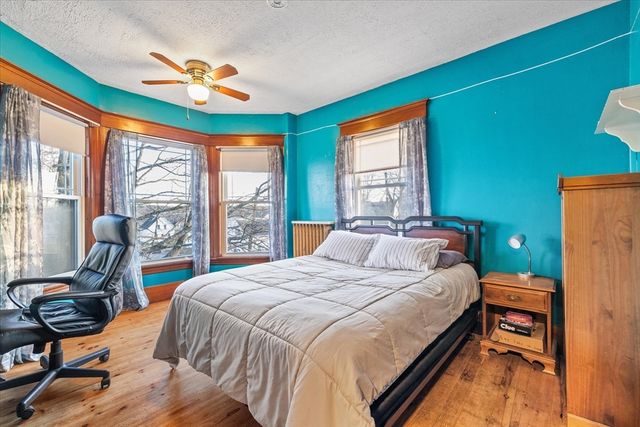 53 Grove St, Winchendon, MA 01475