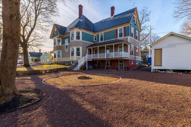 53 Grove St, Winchendon, MA 01475