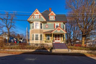 53 Grove St, Winchendon, MA 01475
