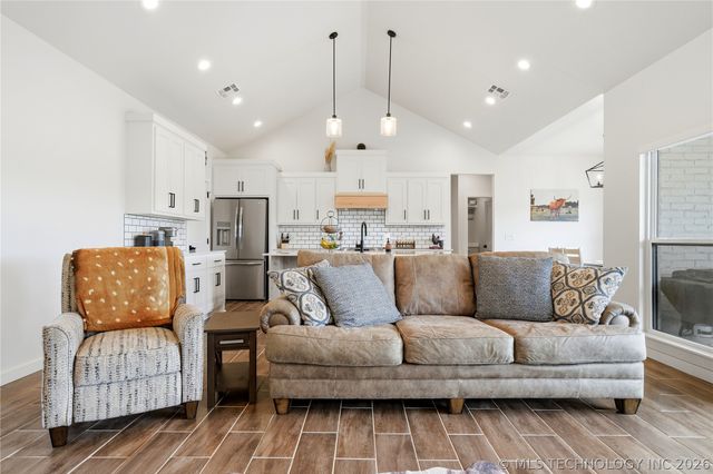 9862 N 49th Street East, Wagoner, OK 74467