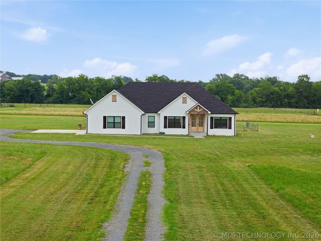 9862 N 49th Street East, Wagoner, OK 74467