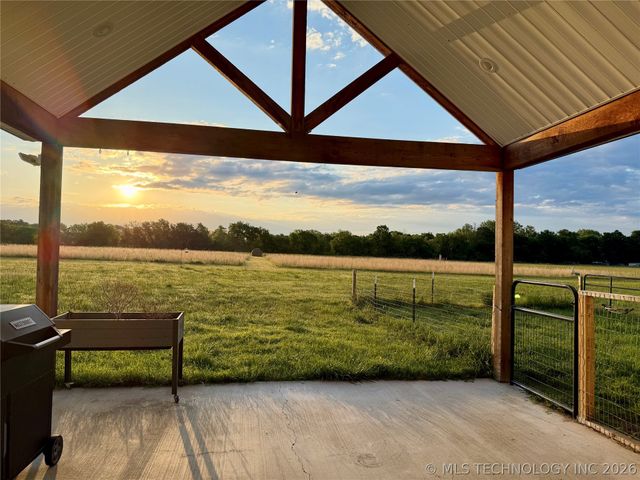 9862 N 49th Street East, Wagoner, OK 74467