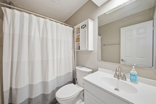 1006 Lincoln Street SE, Bondurant, IA 50035