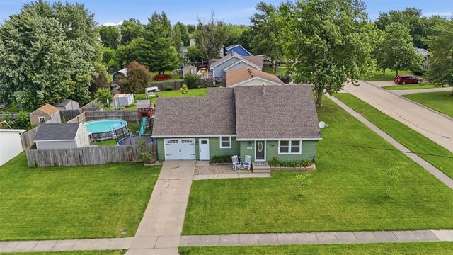 1006 Lincoln Street SE, Bondurant, IA 50035