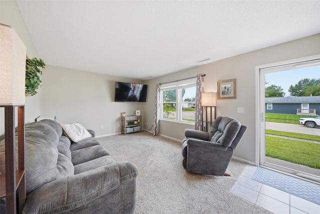 1006 Lincoln Street SE, Bondurant, IA 50035