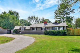 6615 W Maple St, Wichita, KS 67209