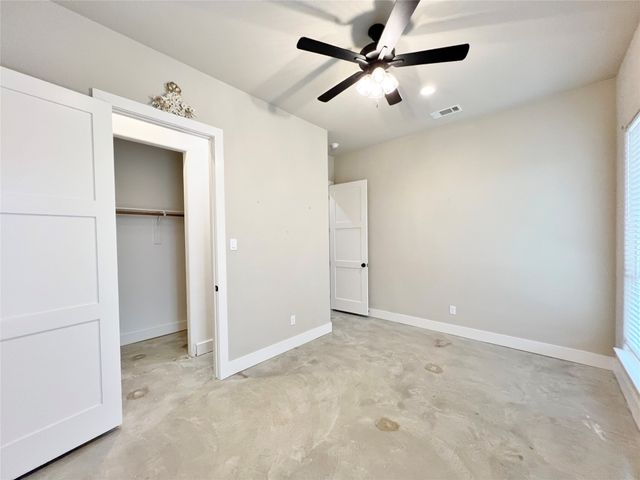 1141 Veal Station Road, Weatherford, TX 76085