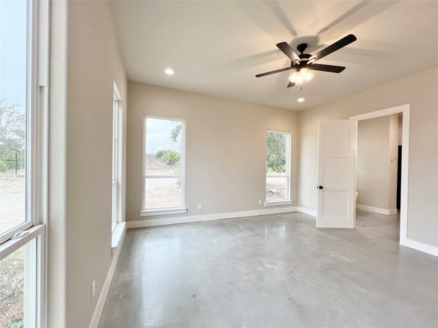 1141 Veal Station Road, Weatherford, TX 76085