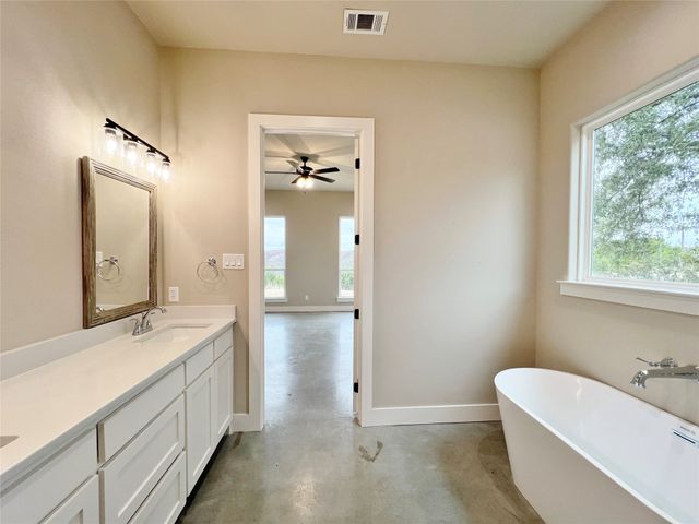 1141 Veal Station Road, Weatherford, TX 76085