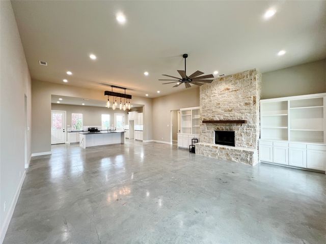 1141 Veal Station Road, Weatherford, TX 76085