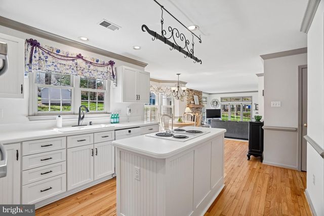 9783 DIVERSIFIED LN, Ellicott City, MD 21042