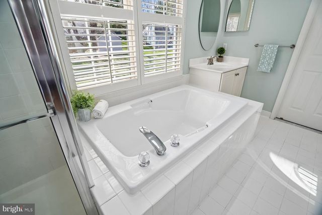 9783 DIVERSIFIED LN, Ellicott City, MD 21042