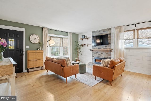 607 S CHUBB DR, Doylestown, PA 18901