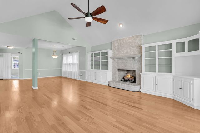 104 Dresden Drive, Goose Creek, SC 29445