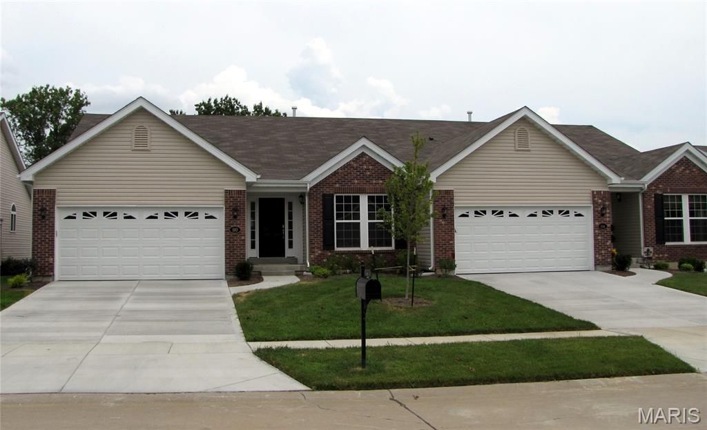 110 Fallon Villa Court, O'fallon, MO 63368