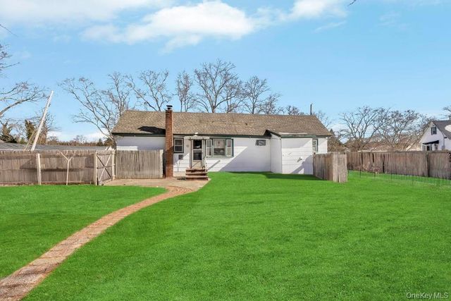 114 Monroe Drive, Mastic Beach, NY 11951