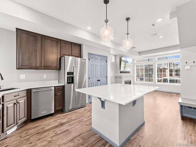 231 S Old Hammer Court, Aurora, CO 80018