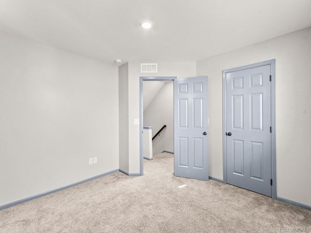 231 S Old Hammer Court, Aurora, CO 80018