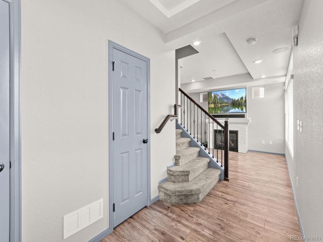 231 S Old Hammer Court, Aurora, CO 80018