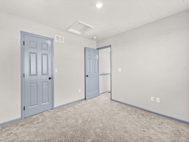 231 S Old Hammer Court, Aurora, CO 80018