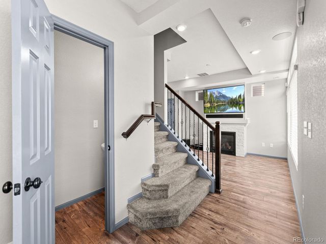 231 S Old Hammer Court, Aurora, CO 80018