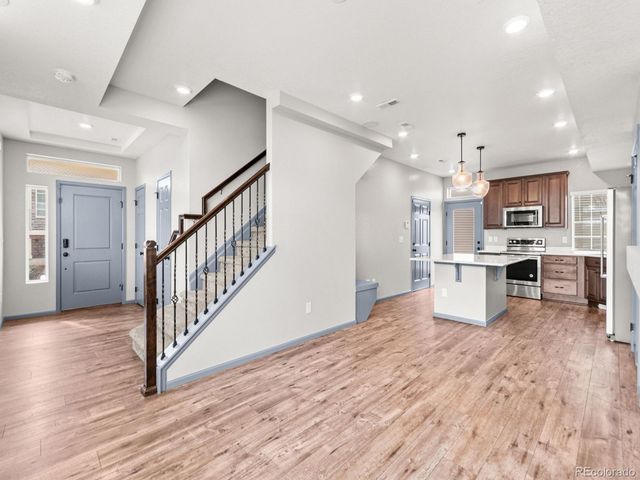 231 S Old Hammer Court, Aurora, CO 80018