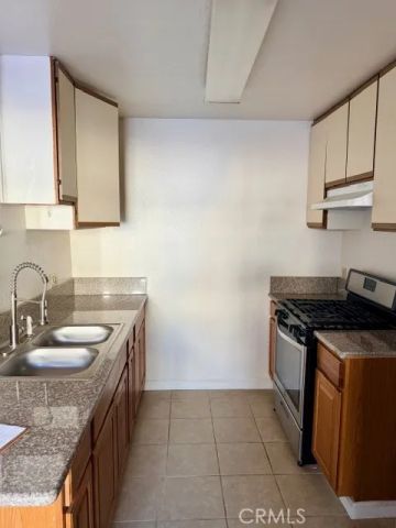 1180 Crenshaw 111, Los Angeles, CA 90019