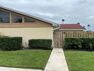 4345 Woodstock Drive A, West Palm Beach, FL 33409