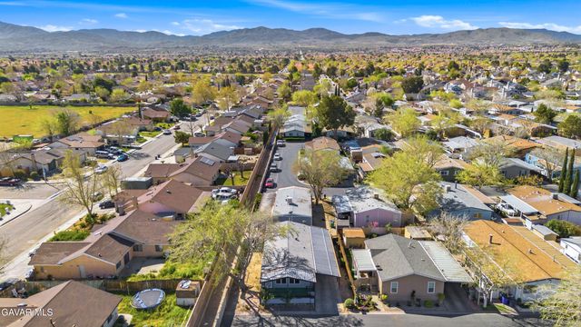 3524 E Avenue R Spc 243, Palmdale, CA 93550