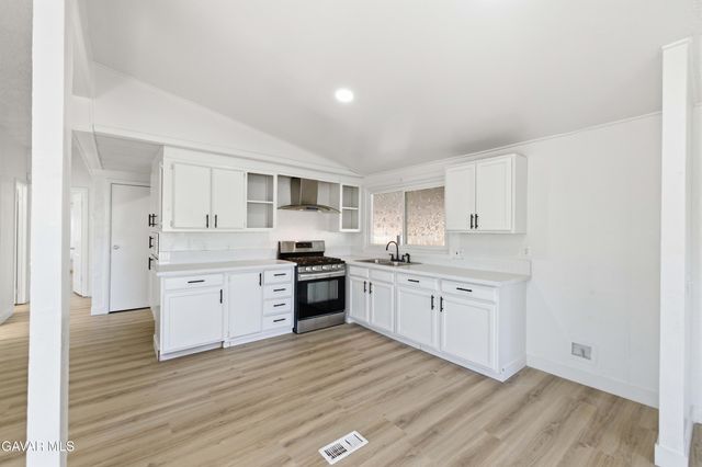 3524 E Avenue R Spc 243, Palmdale, CA 93550