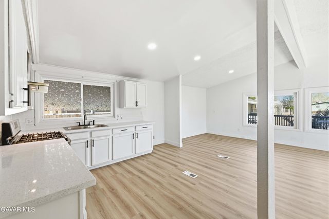 3524 E Avenue R Spc 243, Palmdale, CA 93550