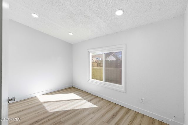 3524 E Avenue R Spc 243, Palmdale, CA 93550