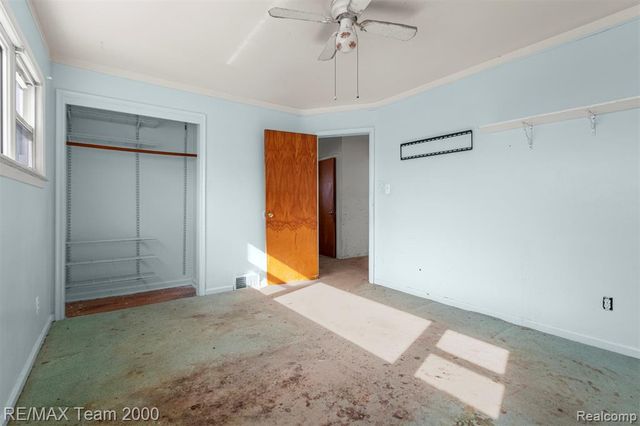 29570 Rosemont Street, Roseville, MI 48066