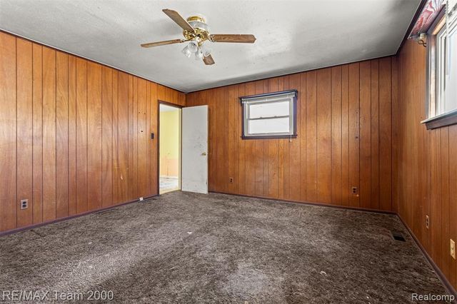 29570 Rosemont Street, Roseville, MI 48066