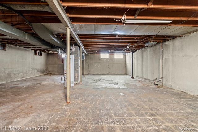 29570 Rosemont Street, Roseville, MI 48066