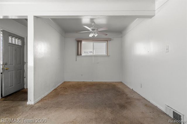 29570 Rosemont Street, Roseville, MI 48066