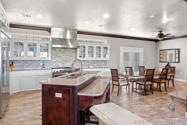 14259 Weaver, Kingston, OK 73439