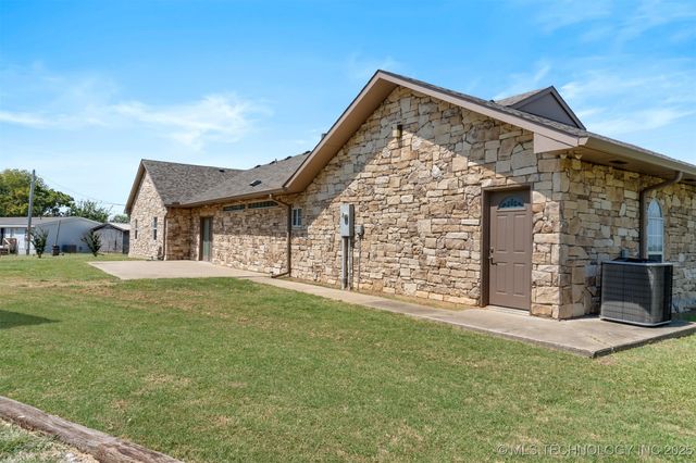 14259 Weaver, Kingston, OK 73439