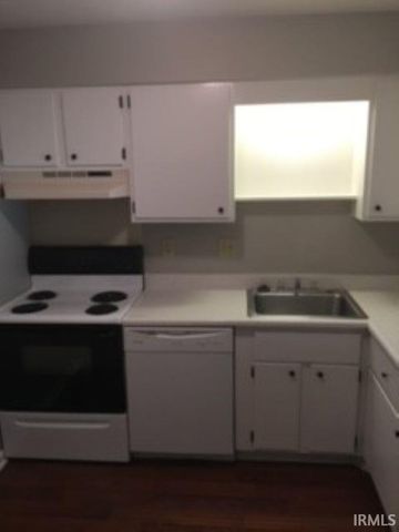 1605 S Dorchester Drive, Bloomington, IN 47401