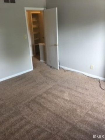 1605 S Dorchester Drive, Bloomington, IN 47401