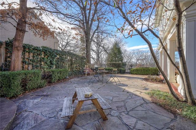 5515 High Drive, Mission Hills, KS 66208