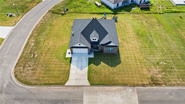 38 Sunset Boulevard, Morrilton, AR 72110