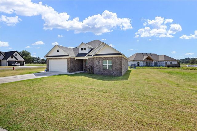 38 Sunset Boulevard, Morrilton, AR 72110