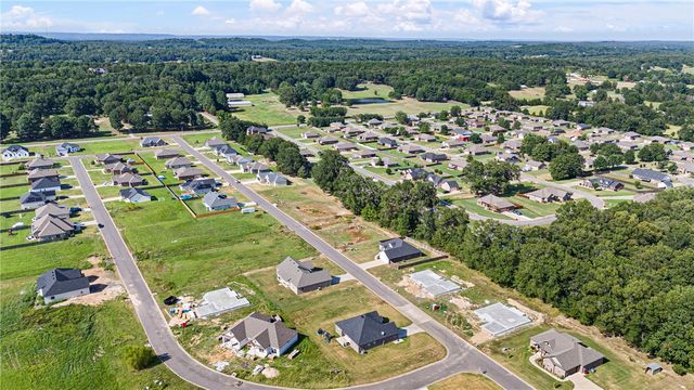 38 Sunset Boulevard, Morrilton, AR 72110