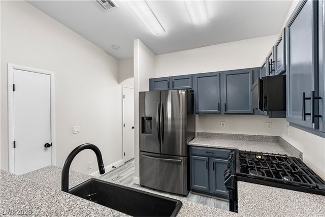 6434 Rusticated Stone Avenue 101, Henderson, NV 89011