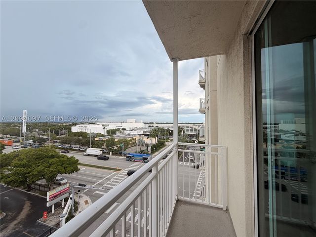 7270 SW 88th St B502, Miami, FL 33156