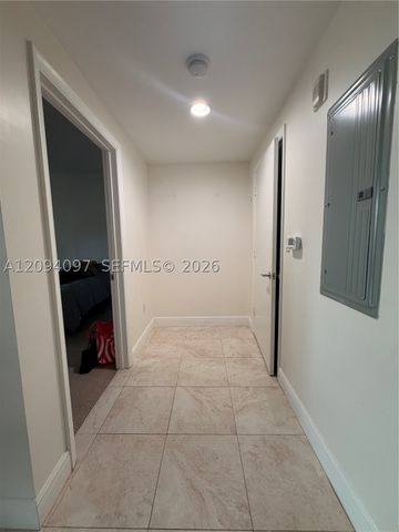 7270 SW 88th St B502, Miami, FL 33156