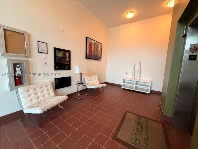 7270 SW 88th St B502, Miami, FL 33156